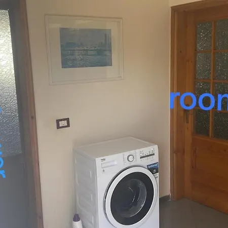 Standard View Double Shared Bathroom * Durres
